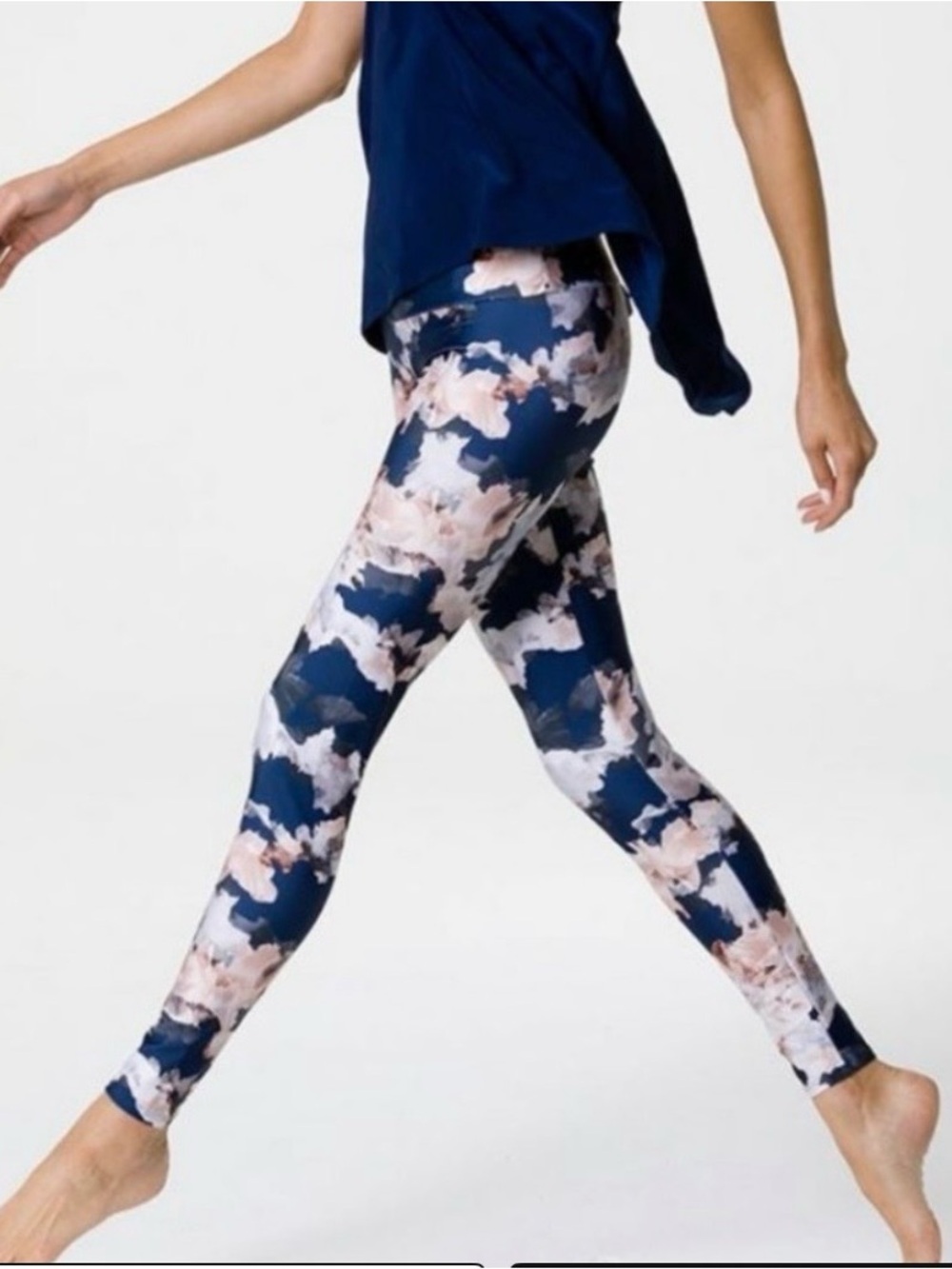 Onzie Flow High-Waisted Leggings - Floral Smoke Print - Size S/M